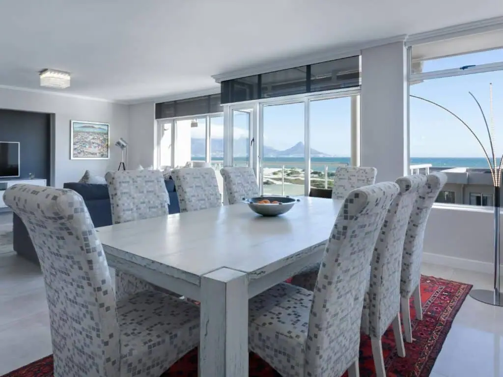 Reflecting Natural Light for a Brighter Home